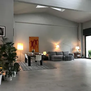 Bed & Breakfast Loft Navigli With Private Garden, Milano